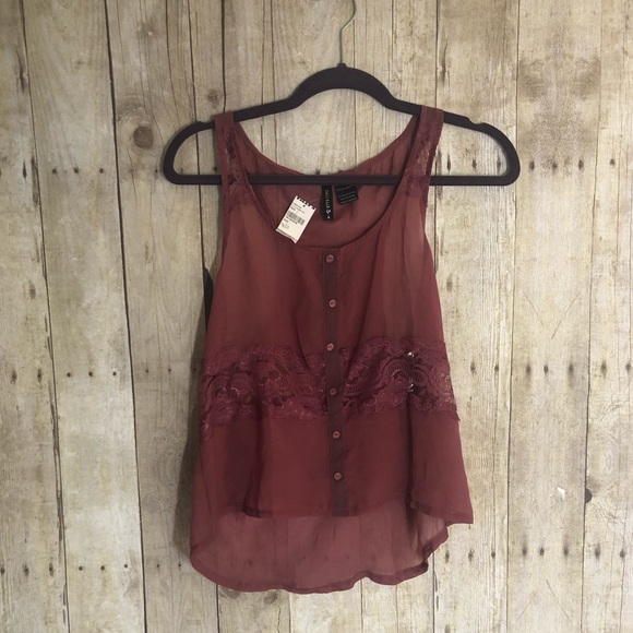 NWT Sheer Blouse - Picture 3 of 4